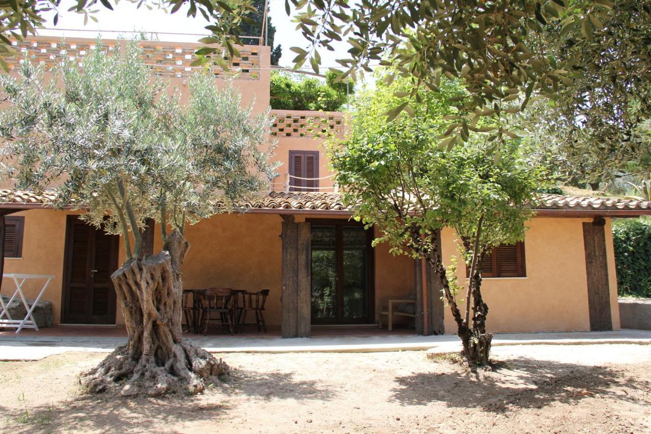 Tenuta Conte Ruggero Santa Domenica  Kültér fotó