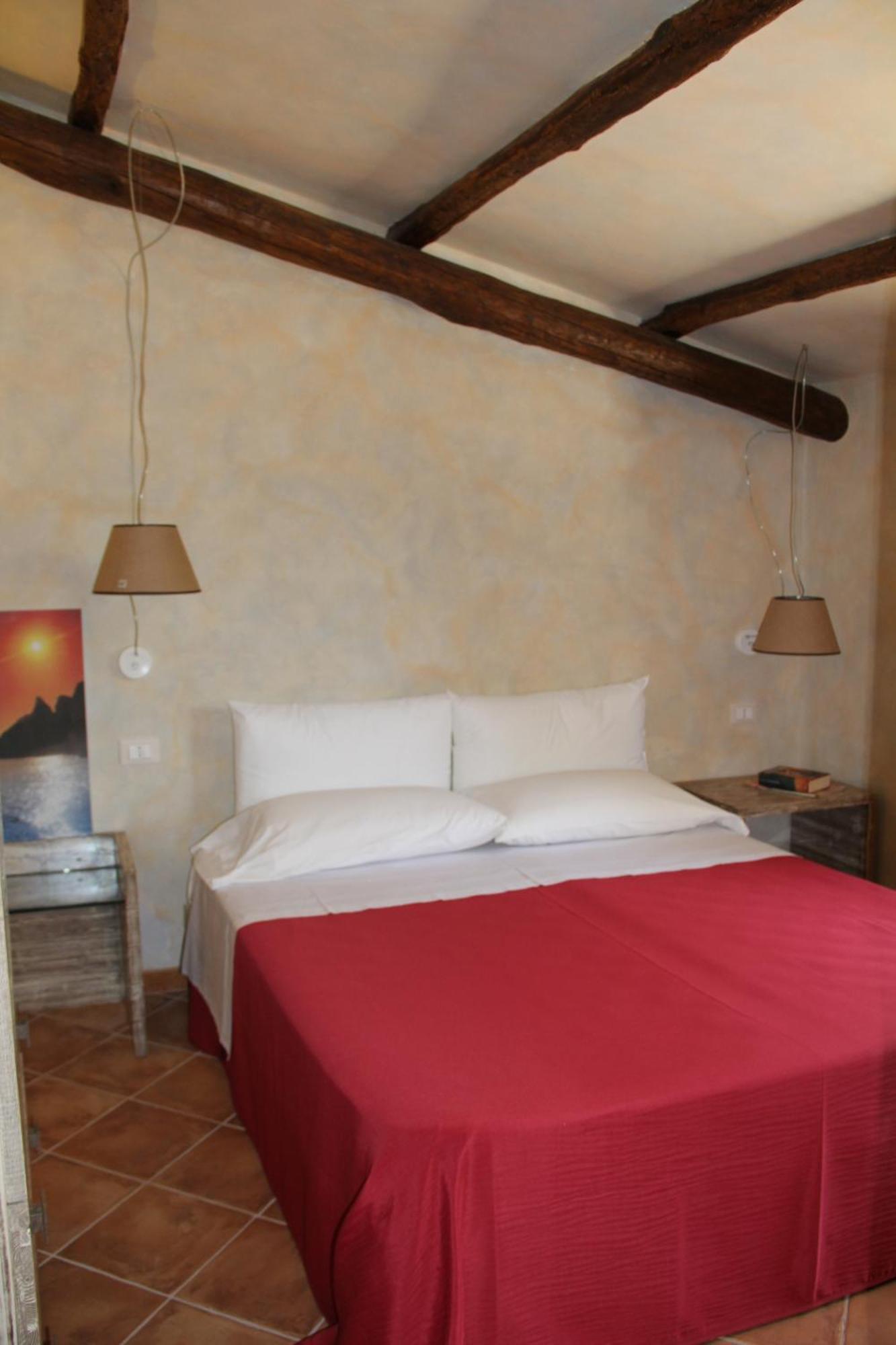 Tenuta Conte Ruggero Santa Domenica  Kültér fotó