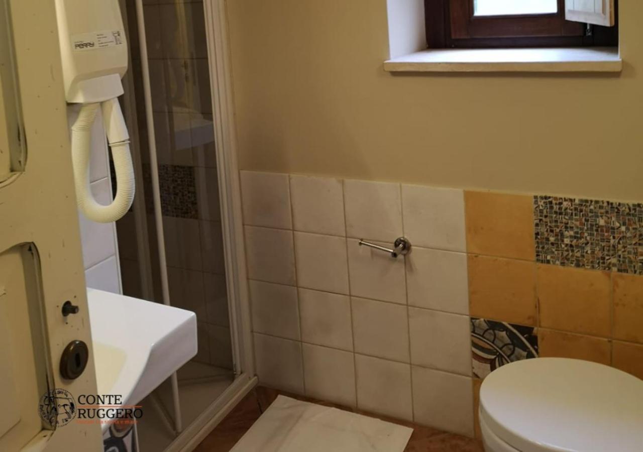 Tenuta Conte Ruggero Santa Domenica  Kültér fotó