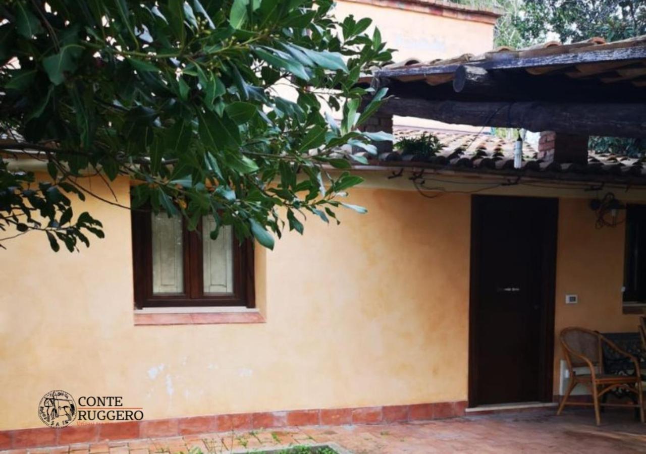 Tenuta Conte Ruggero Santa Domenica  Kültér fotó