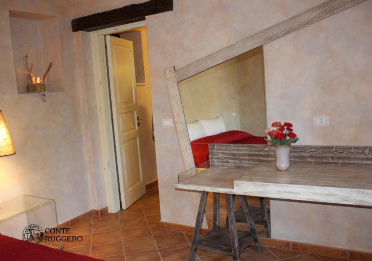 Tenuta Conte Ruggero Santa Domenica  Kültér fotó