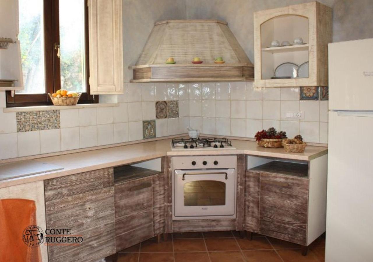 Tenuta Conte Ruggero Santa Domenica  Kültér fotó